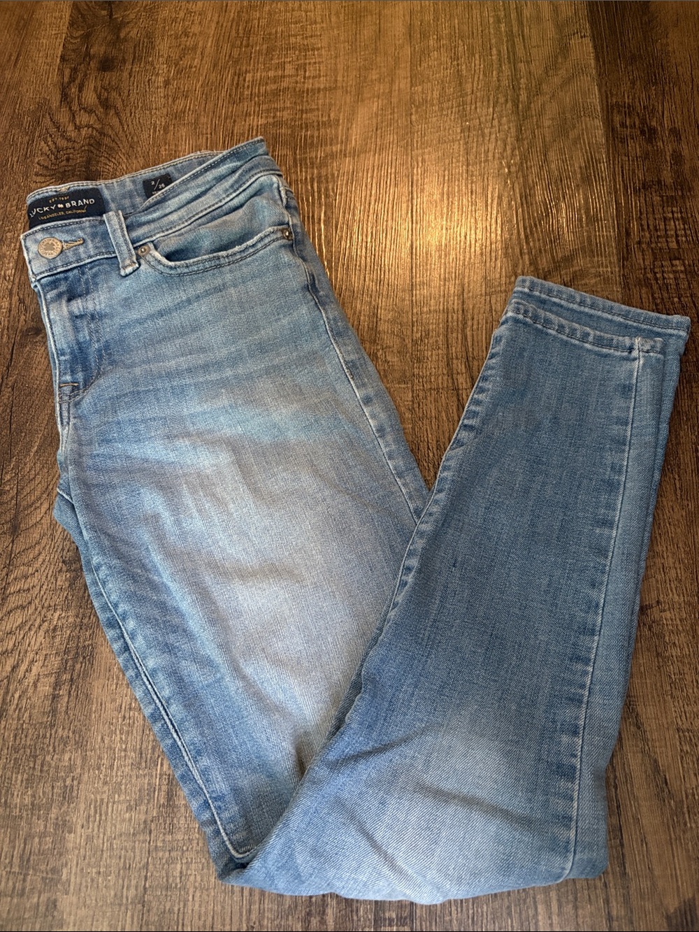 Lucky Brand Vintage Light Blue Skinny Jeans — Women’s Stretch Denim